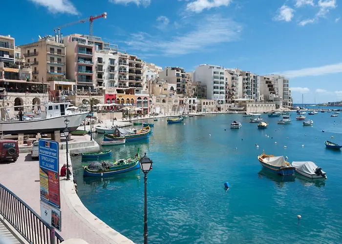 Salmar Court Holiday Apartments